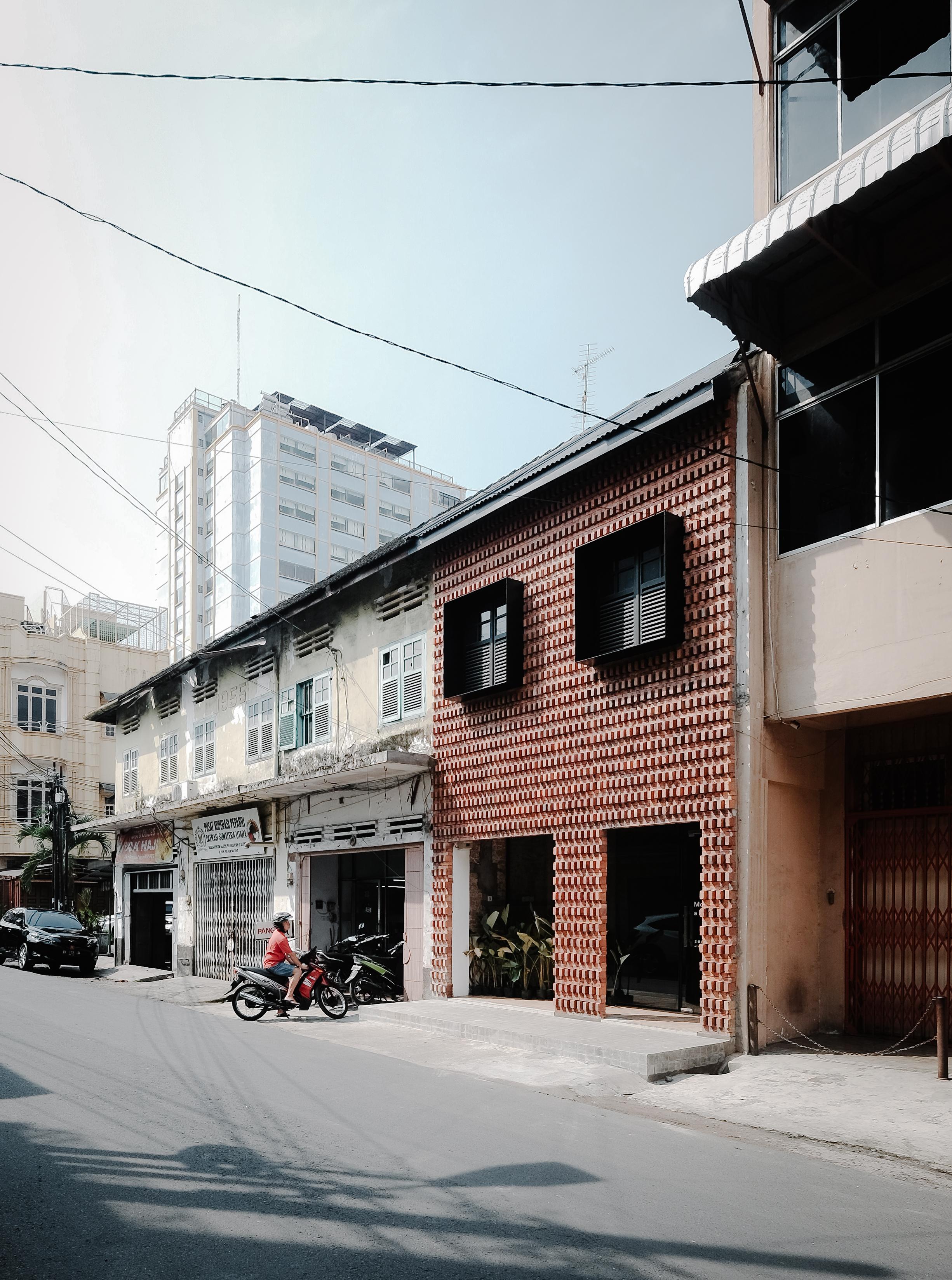 Hostel Semalam At Sun Yat Sen - Self Check In Medan Exterior foto